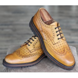 Cheaney Specials J999-41 tan 4 eye brogue derby