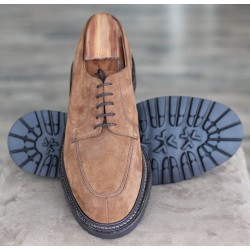 Cheaney Specials J1299-25 brown suede 5 eye split-toe apron derby