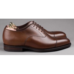 Loake Aldwych R brown 5 eye oxford dainite sole- F width