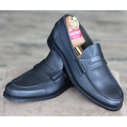 Cheaney Specials J1299-109 black penny loafer